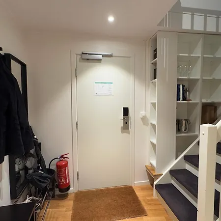 Penthouse At Heart Of - Four Bed 2 Bath Bergen