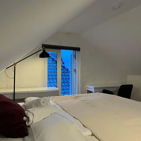 Penthouse At Heart Of - Four Bed 2 Bath * ברגן