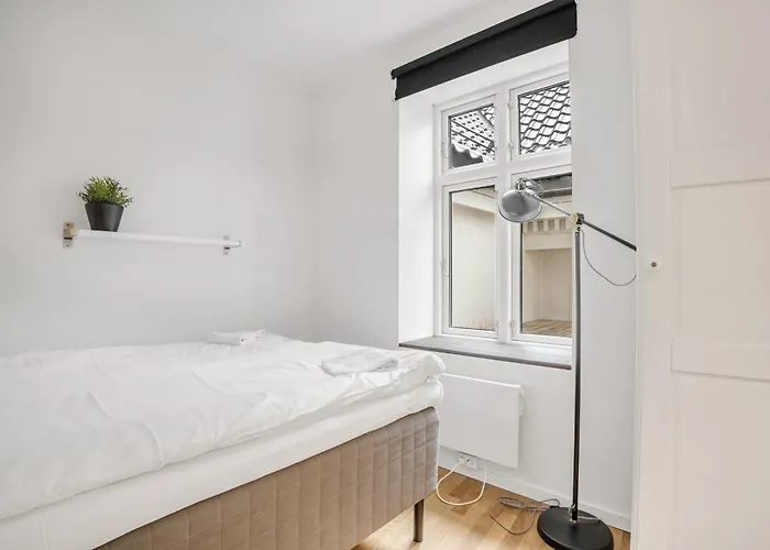 Penthouse At Heart Of - Four Bed 2 Bath * Μπέργκεν