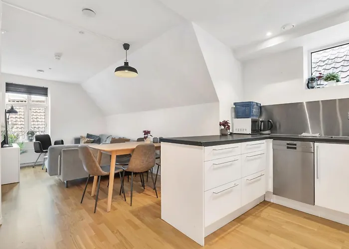 Penthouse At Heart Of - Four Bed 2 Bath דירה