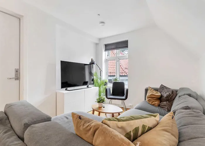 דירה Penthouse At Heart Of - Four Bed 2 Bath *