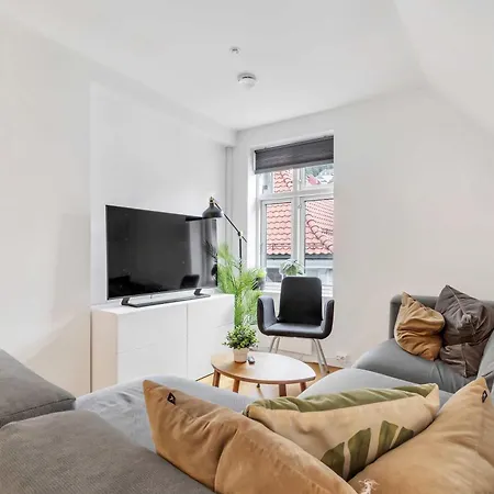 Апартаменты Penthouse At Heart Of - Four Bed 2 Bath *